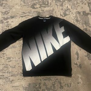 Nike long sleeve shirt